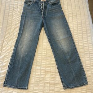 Levi | Ribcage Straight Jeans (US 29)